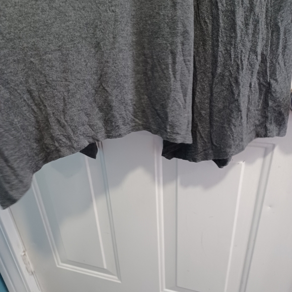 Torrid Super Soft Knits Size 3 Tank Top LOVE in Florals on Gray - Picture 7 of 11